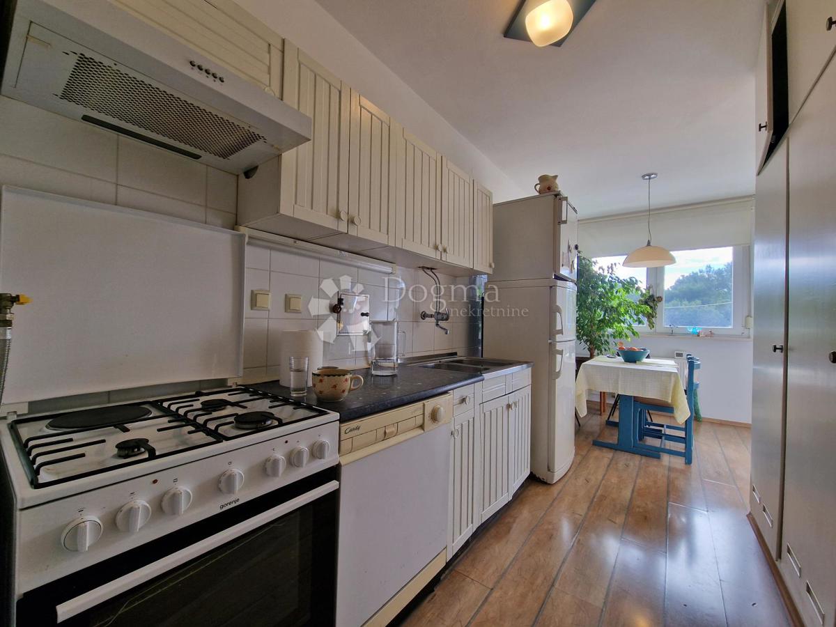 Esclusivo - appartamento 60 m2, 200 m dal mare! Veruda, Pola