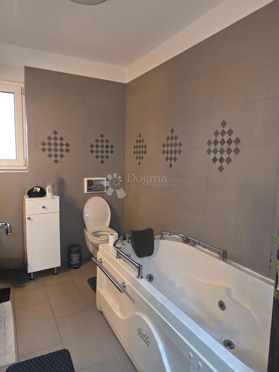 Allogio Srdoči, Rijeka, 70m2