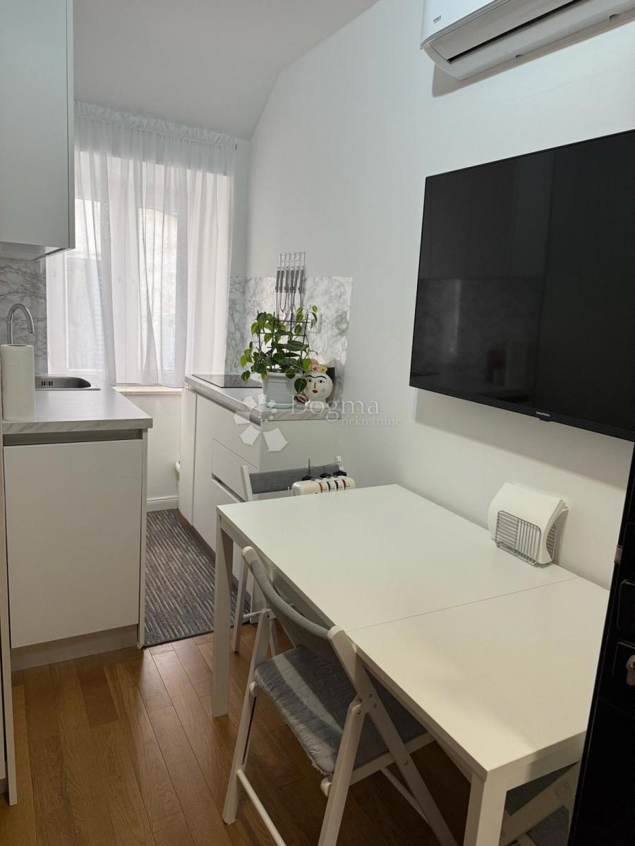 Allogio Varoš, Split, 88m2