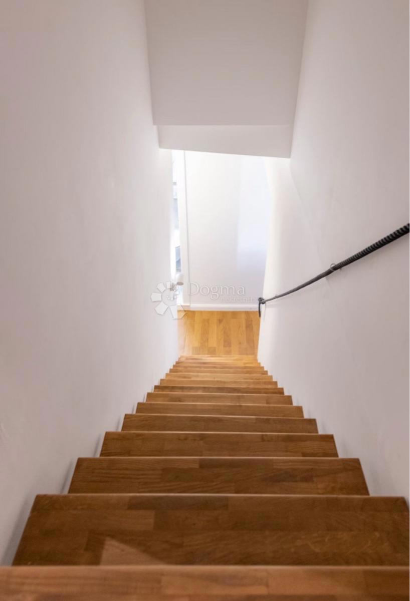 Allogio Varoš, Split, 88m2