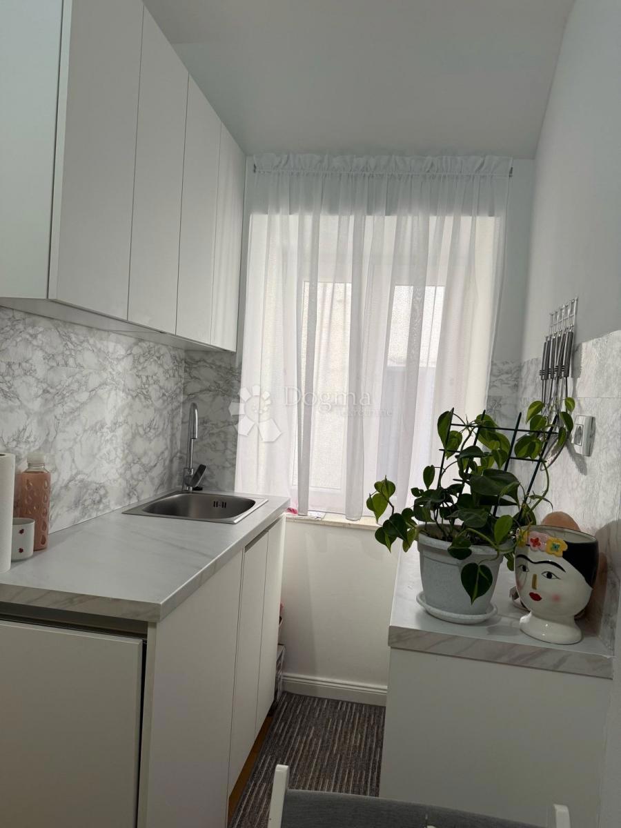 Allogio Varoš, Split, 88m2