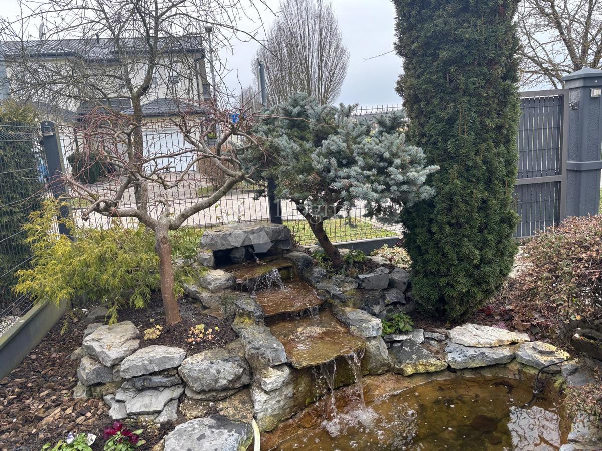 Casa Novi Dvori, Zaprešić, 200m2