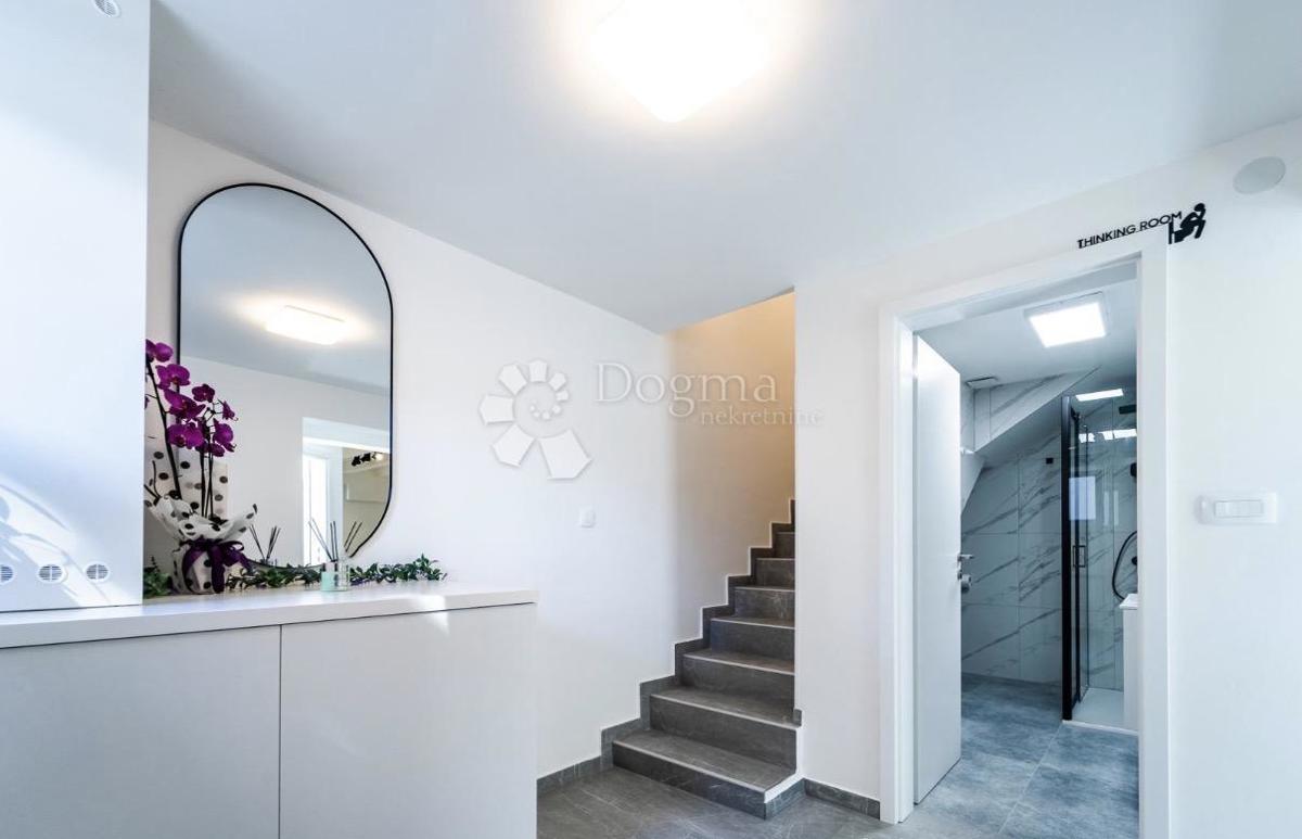 Allogio Borongaj, Peščenica - Žitnjak, 107m2