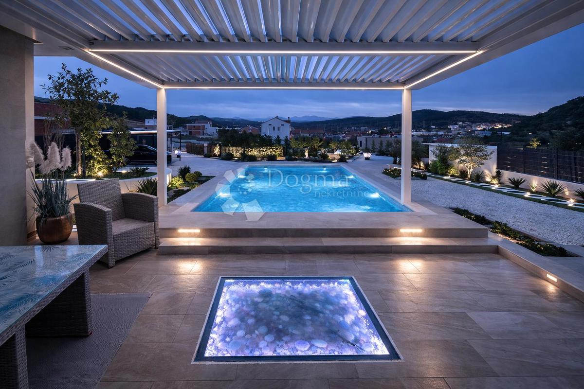 Casa Bilice, Šibenik - Okolica, 142m2