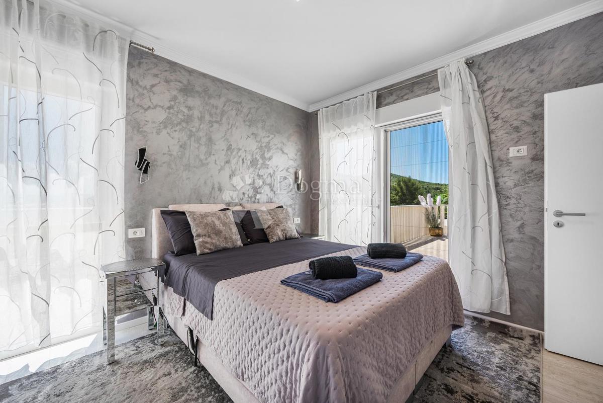 Casa Bilice, Šibenik - Okolica, 142m2