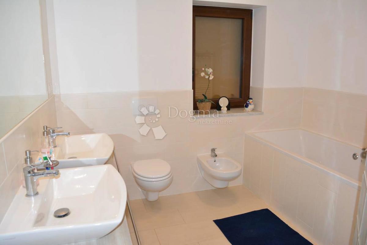 Casa Nova Vas, Poreč, 318,31m2