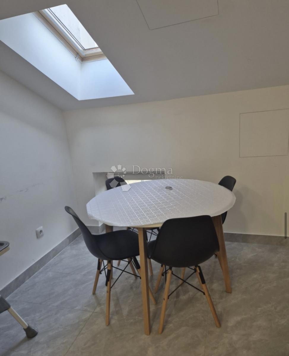 Allogio Centar, Rijeka, 105m2