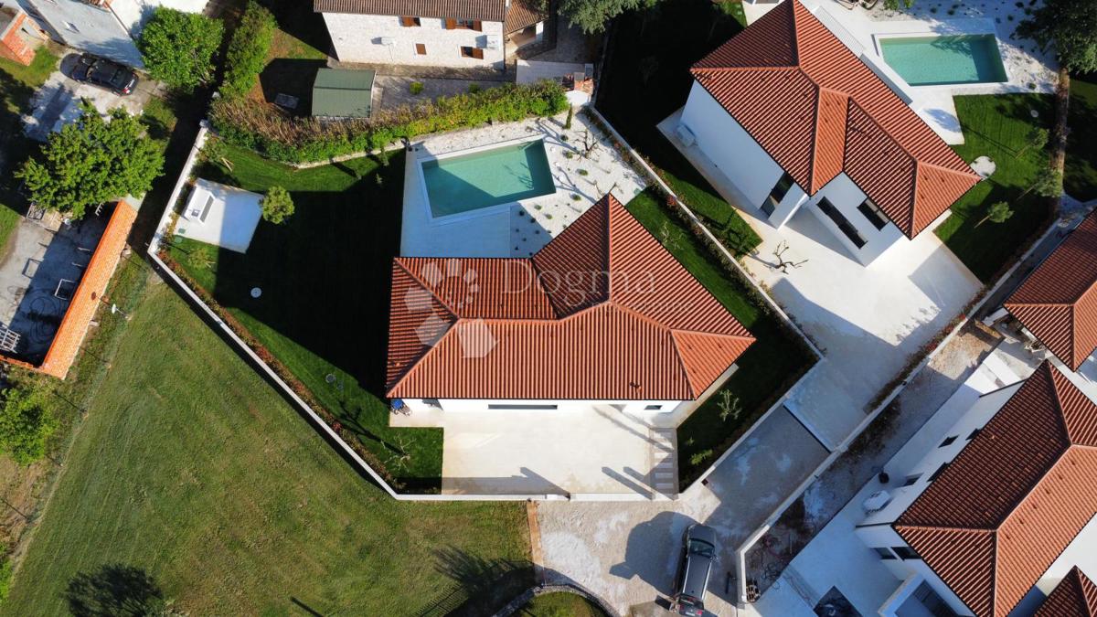 Terreno edificabile Sutivanac, Barban, 1.045m2