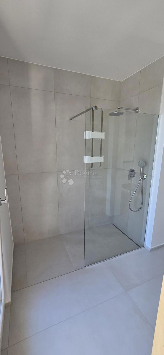 Terreno edificabile Sutivanac, Barban, 1.045m2