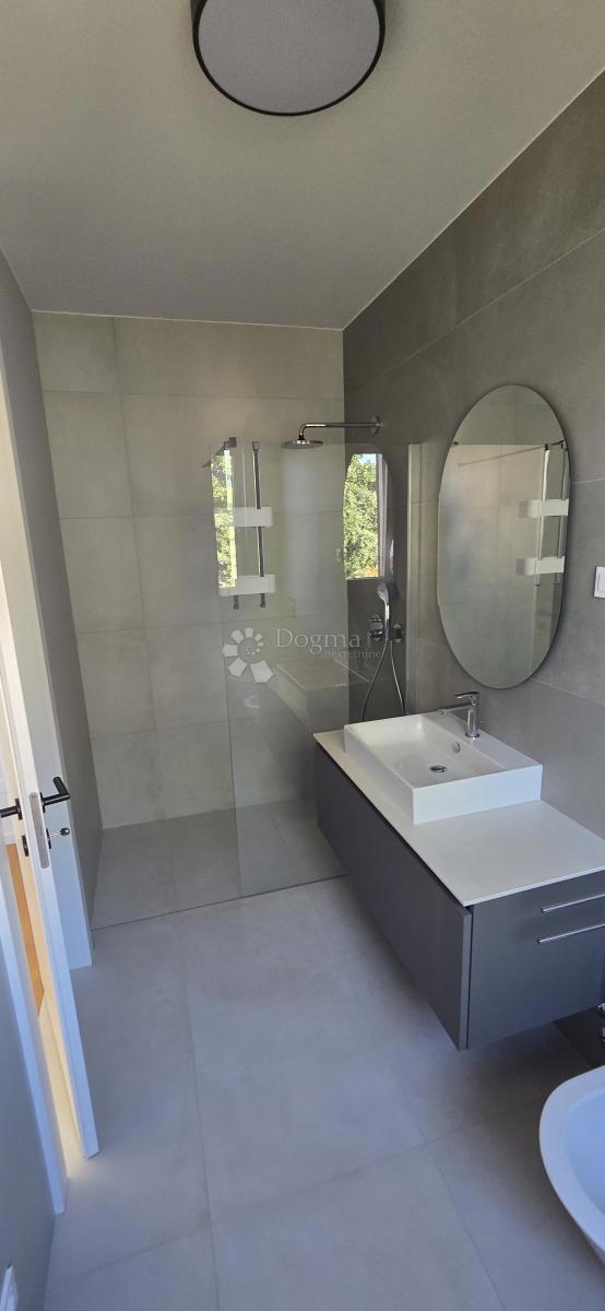 Terreno edificabile Sutivanac, Barban, 1.045m2