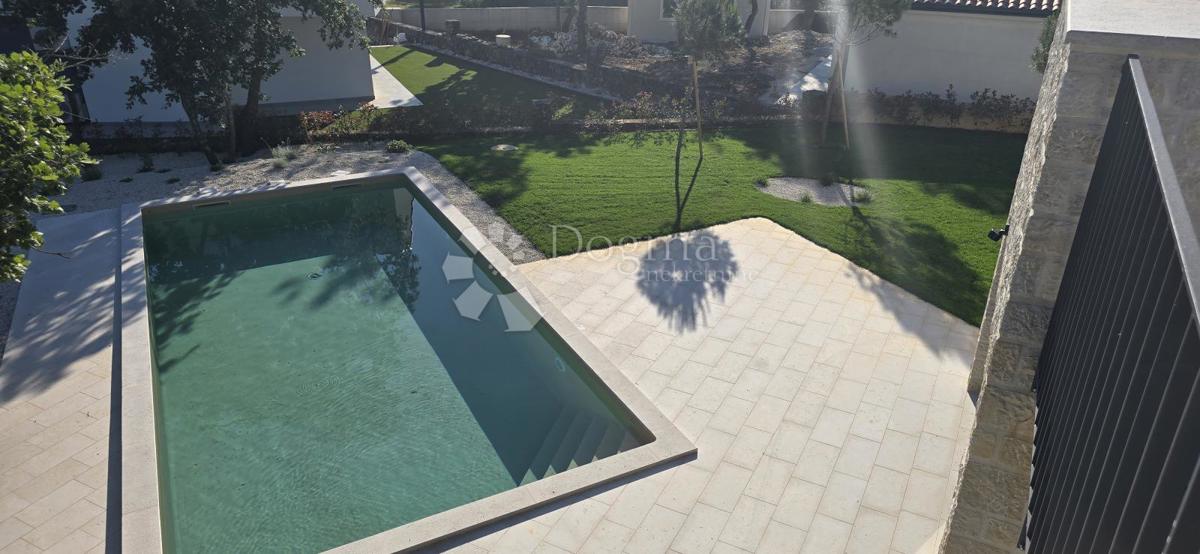 Terreno edificabile Sutivanac, Barban, 1.045m2