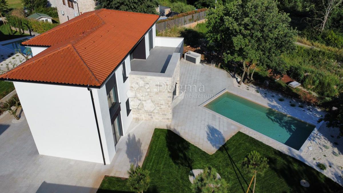 Terreno edificabile Sutivanac, Barban, 1.045m2