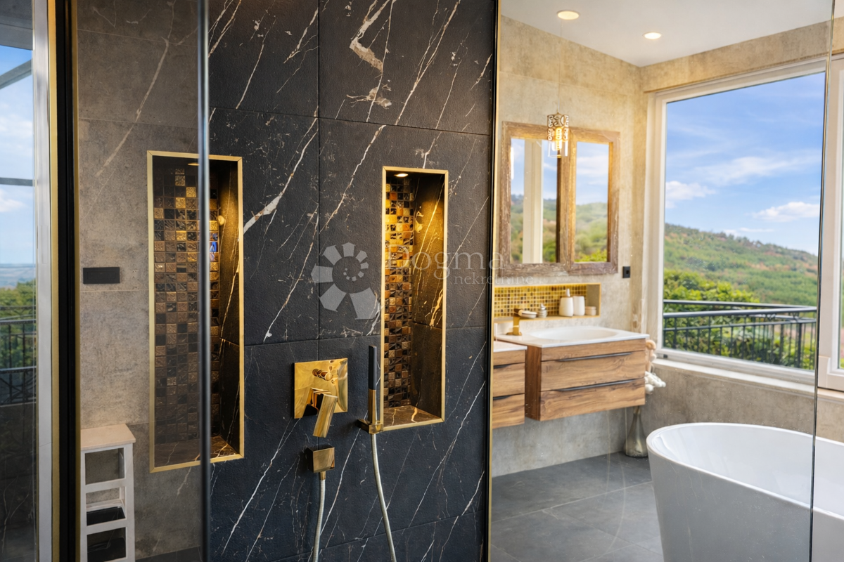 Proprietà unica a Žrnovnica – unità separate, vista panoramica