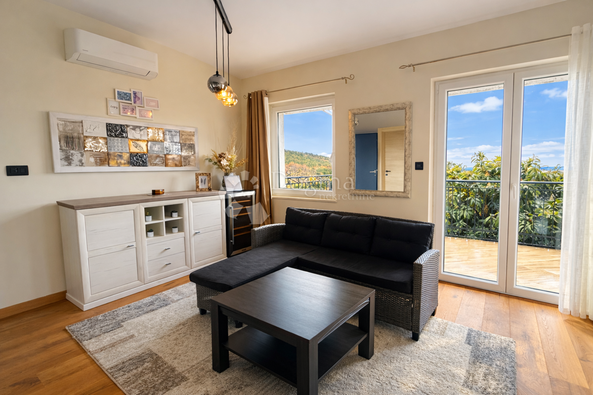 Proprietà unica a Žrnovnica – unità separate, vista panoramica