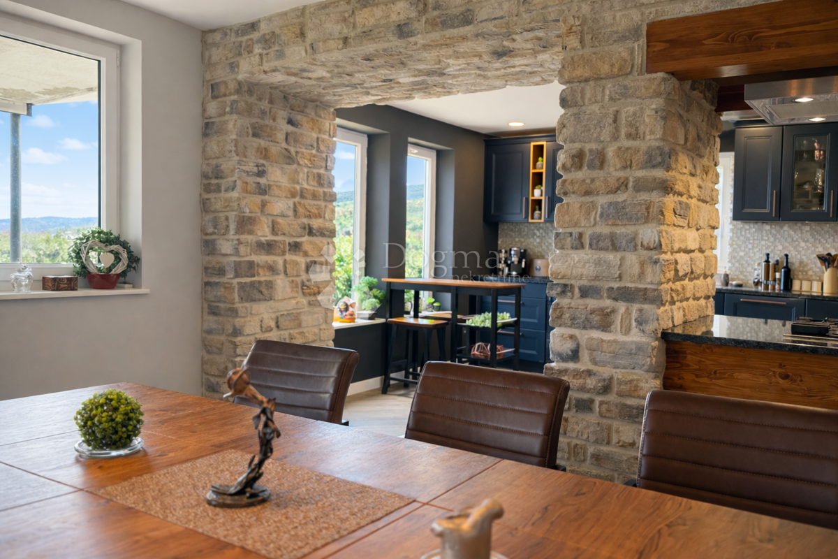 Proprietà unica a Žrnovnica – unità separate, vista panoramica