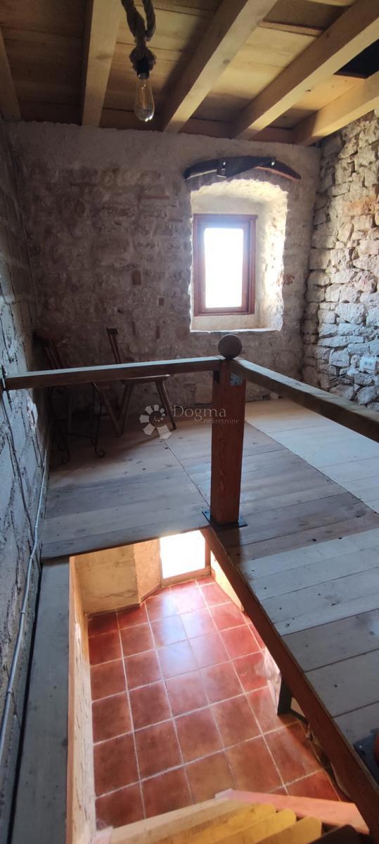 Casa Gdinj, Jelsa, 54m2