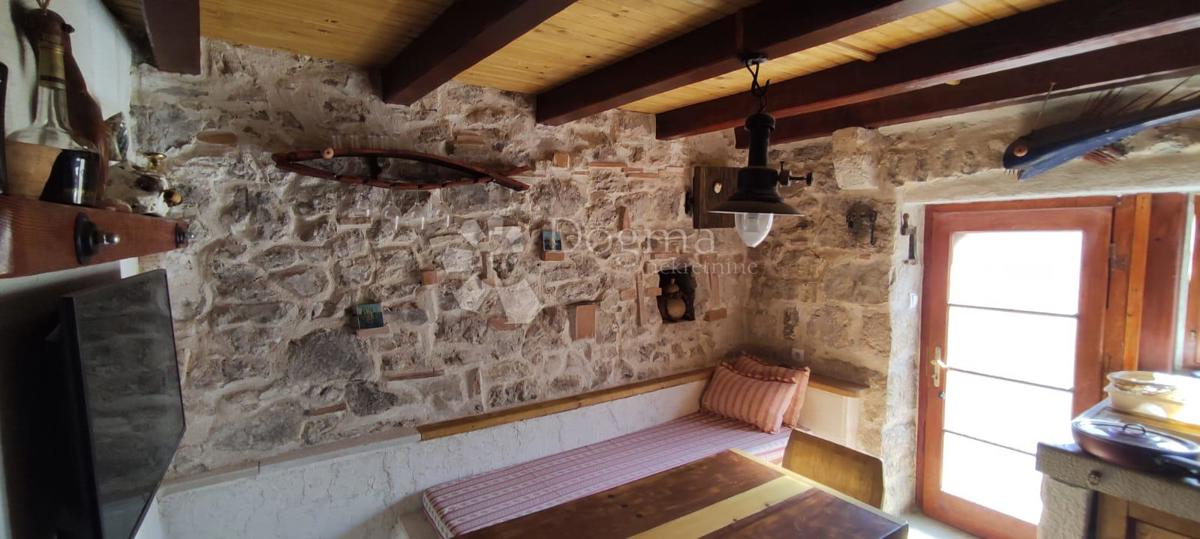 Casa Gdinj, Jelsa, 54m2