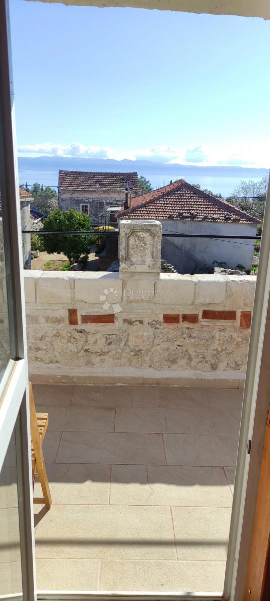 Casa Gdinj, Jelsa, 54m2