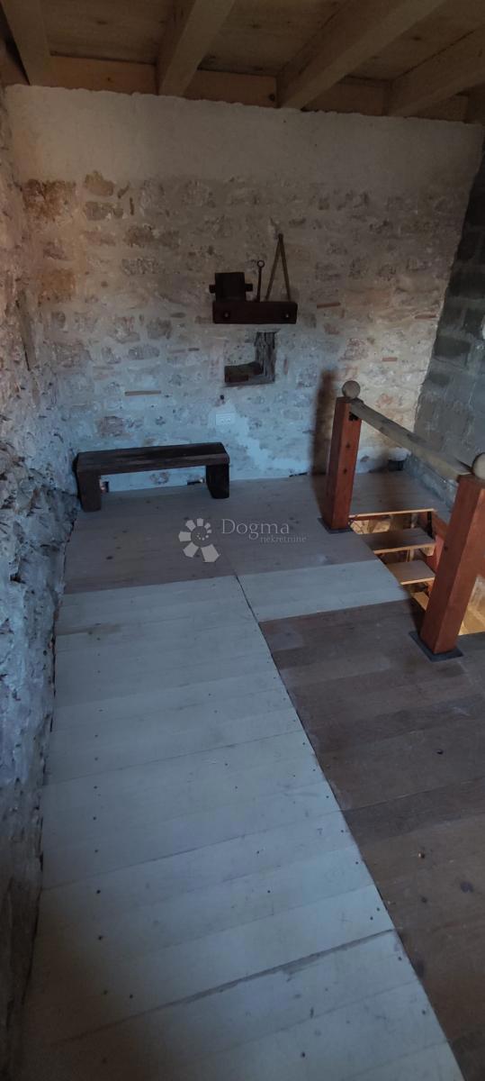 Casa Gdinj, Jelsa, 54m2