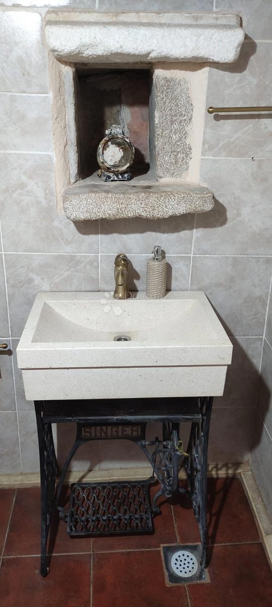 Casa Gdinj, Jelsa, 54m2