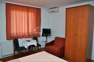 Casa Brodsko Vinogorje, Slavonski Brod, 872m2