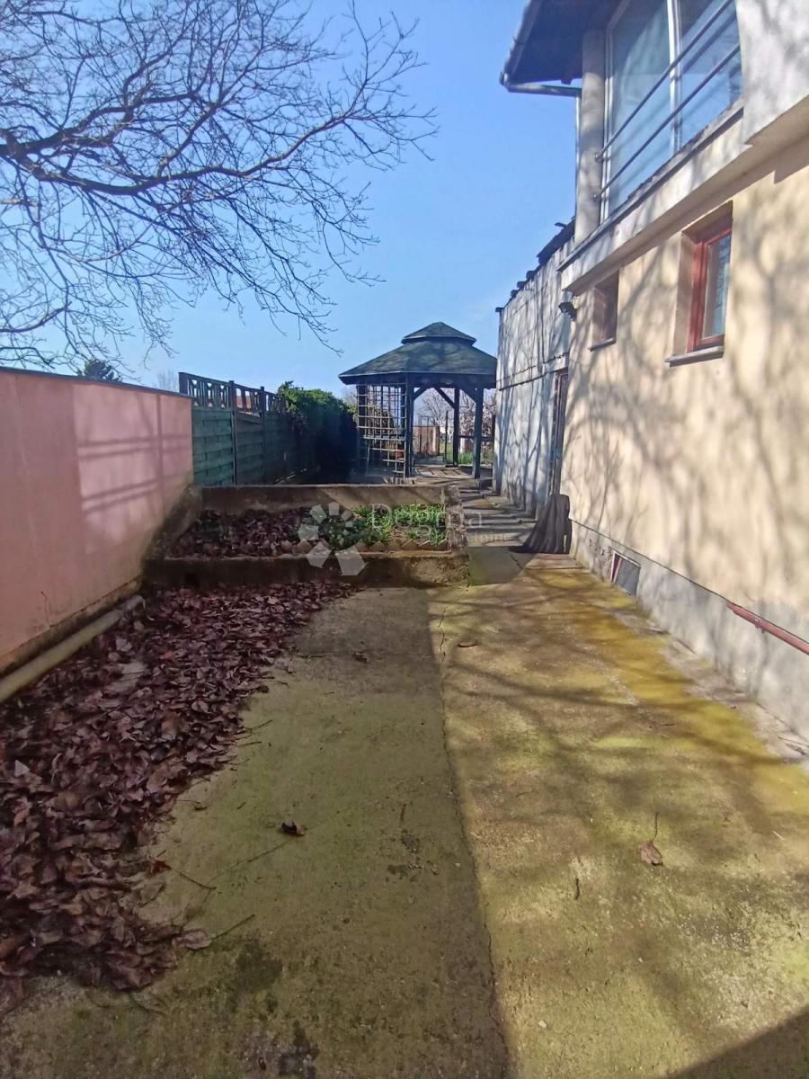 Casa Tenja, Osijek - Okolica, 150m2