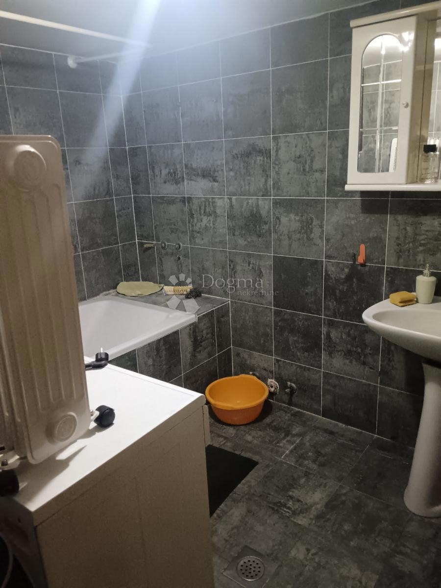 Casa Tenja, Osijek - Okolica, 150m2