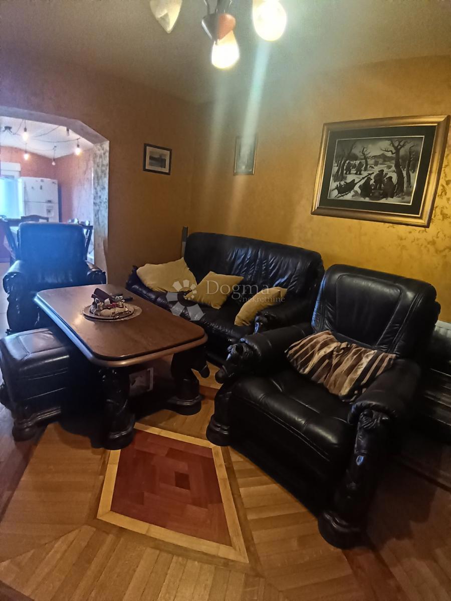 Casa Tenja, Osijek - Okolica, 150m2