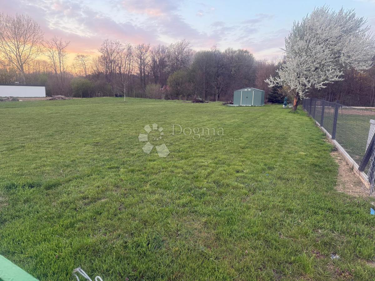 Terreno edificabile Poljana Biškupečka, Varaždin - Okolica, 1.089m2