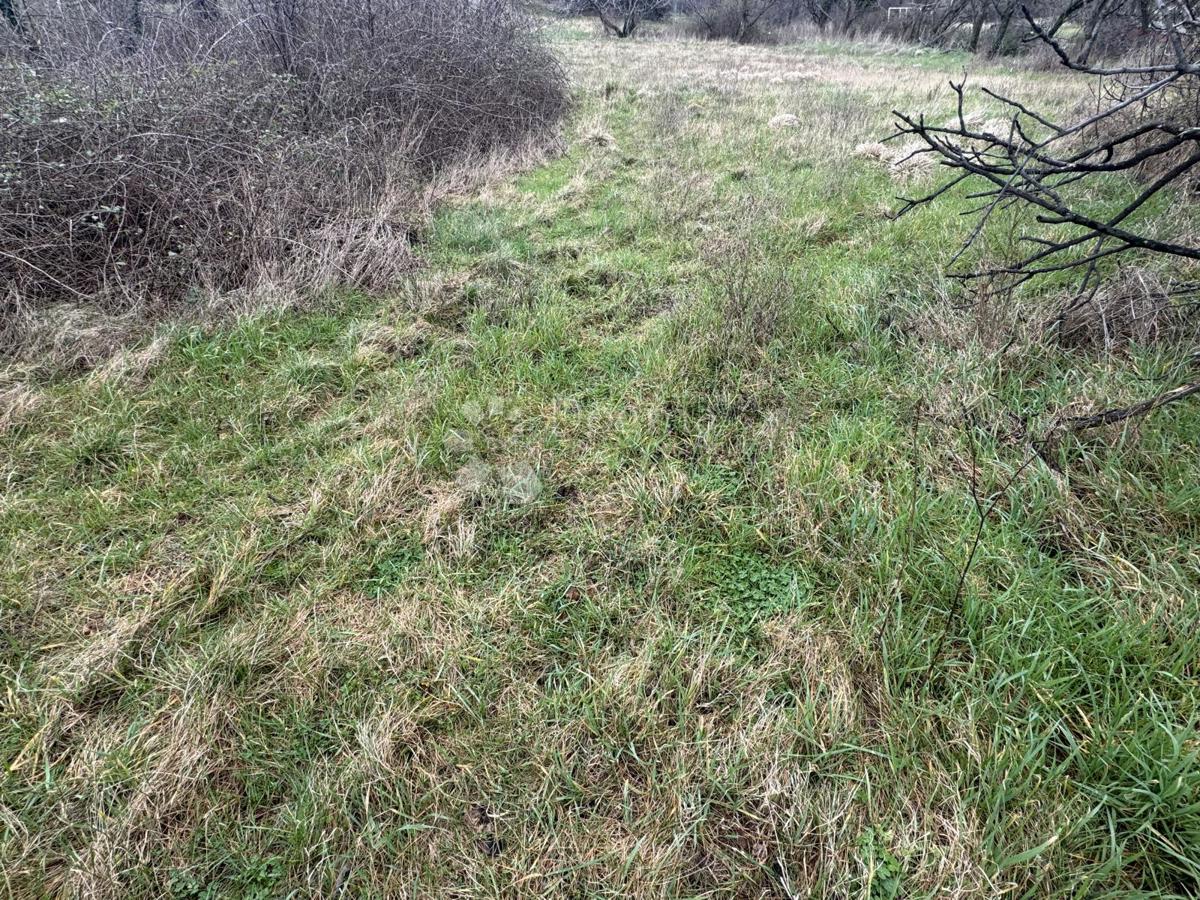 Terreno edificabile Krasica, Bakar, 1.050m2