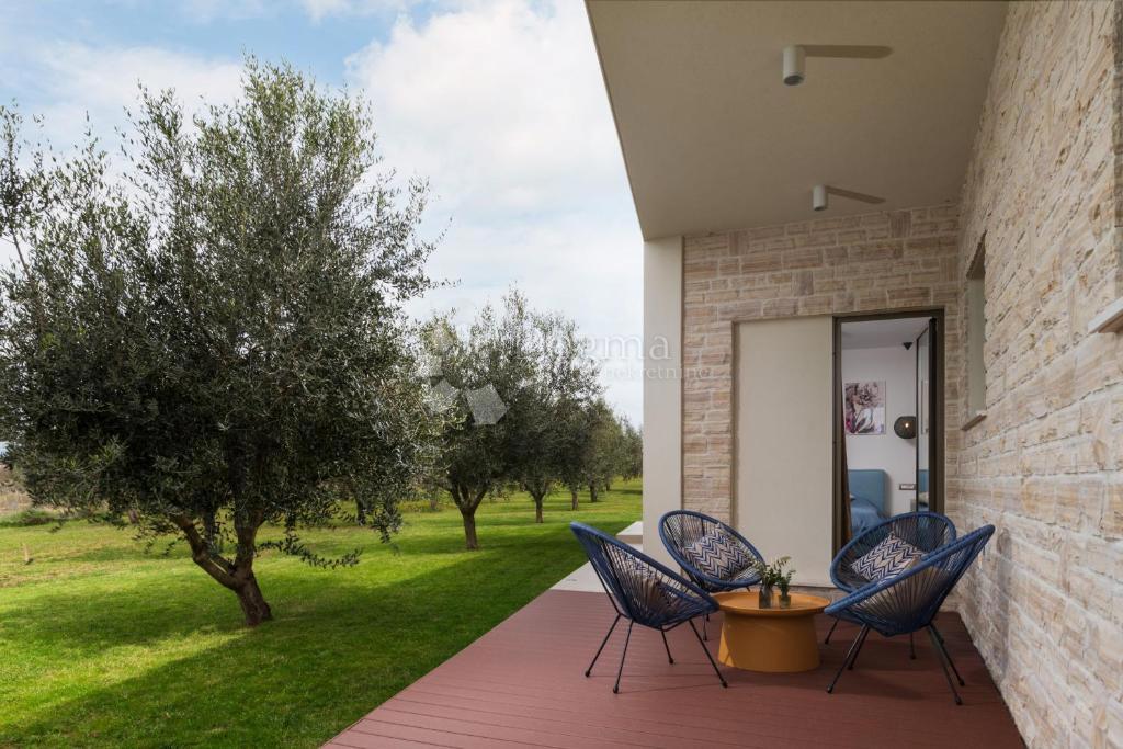 Casa Smoković, Zemunik Donji, 350m2