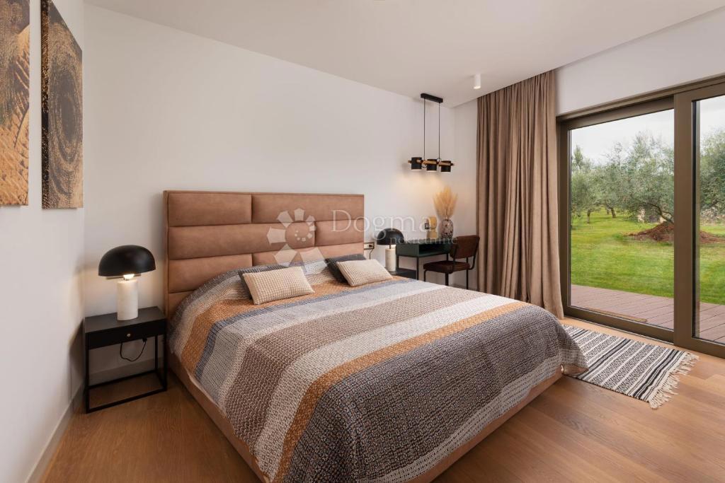 Casa Smoković, Zemunik Donji, 350m2