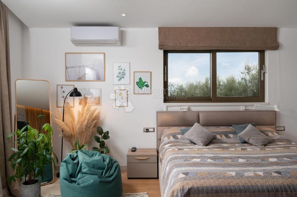 Casa Smoković, Zemunik Donji, 350m2