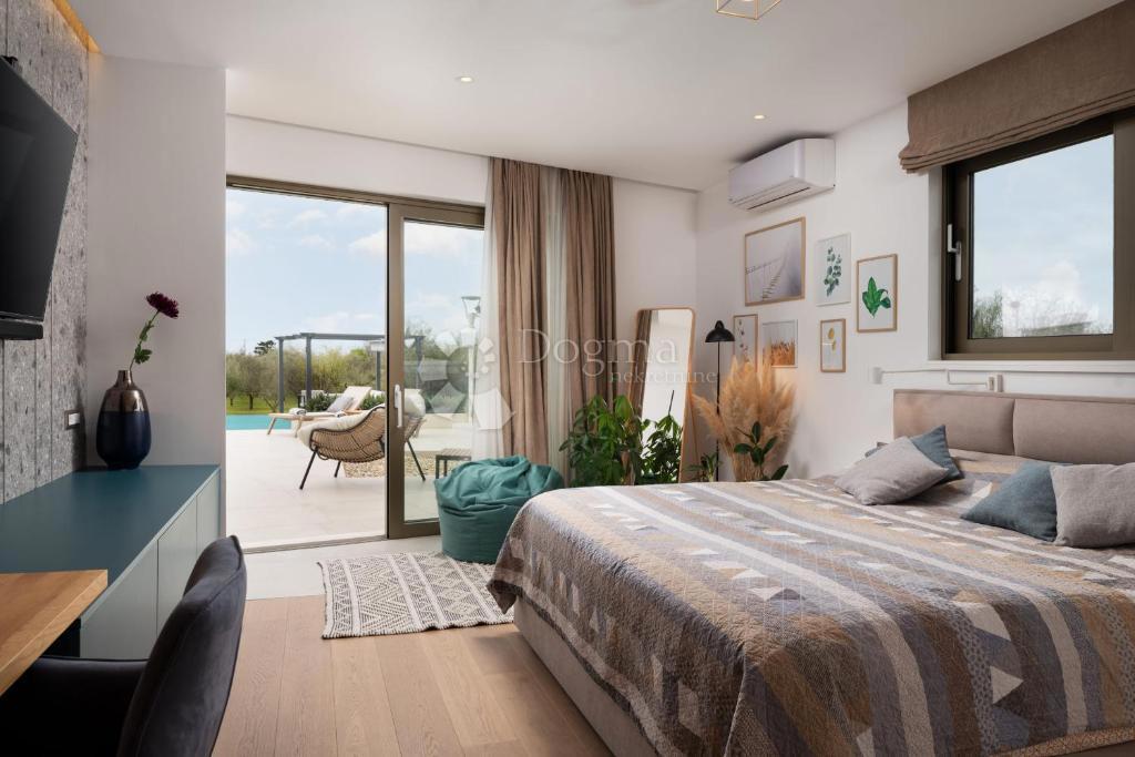 Casa Smoković, Zemunik Donji, 350m2