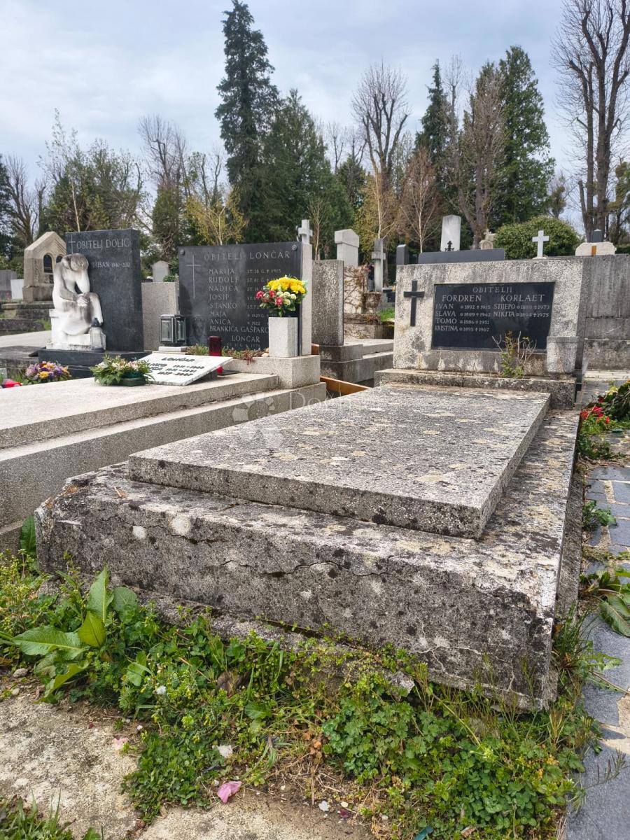 Tomba Mirogoj, Gornji Grad - Medveščak, 2m2