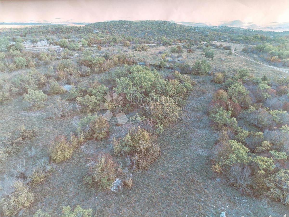 Terreno edificabile Unešić, 3.051m2