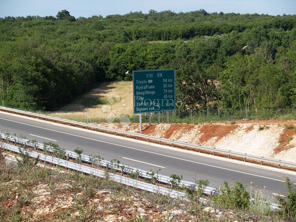 Terreno Valtura, Ližnjan, 10.000m2