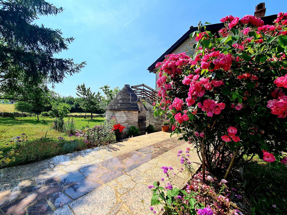 Casa Lovrin, Pazin - Okolica, 180m2
