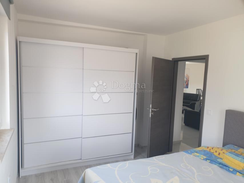 Casa Lovrin, Pazin - Okolica, 180m2