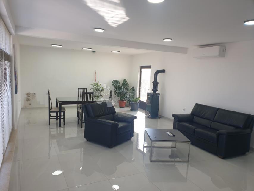 Casa Lovrin, Pazin - Okolica, 180m2