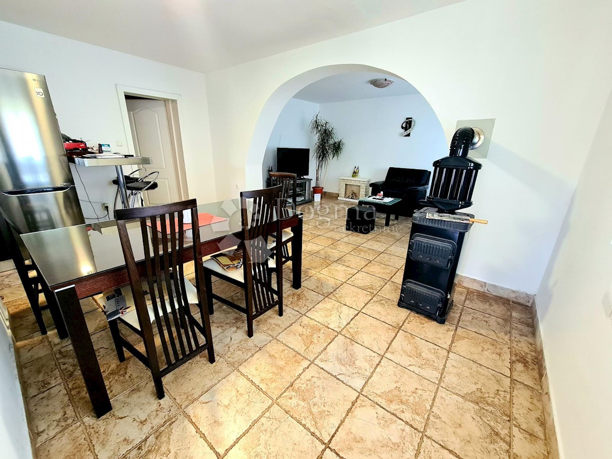 Casa Lovrin, Pazin - Okolica, 180m2
