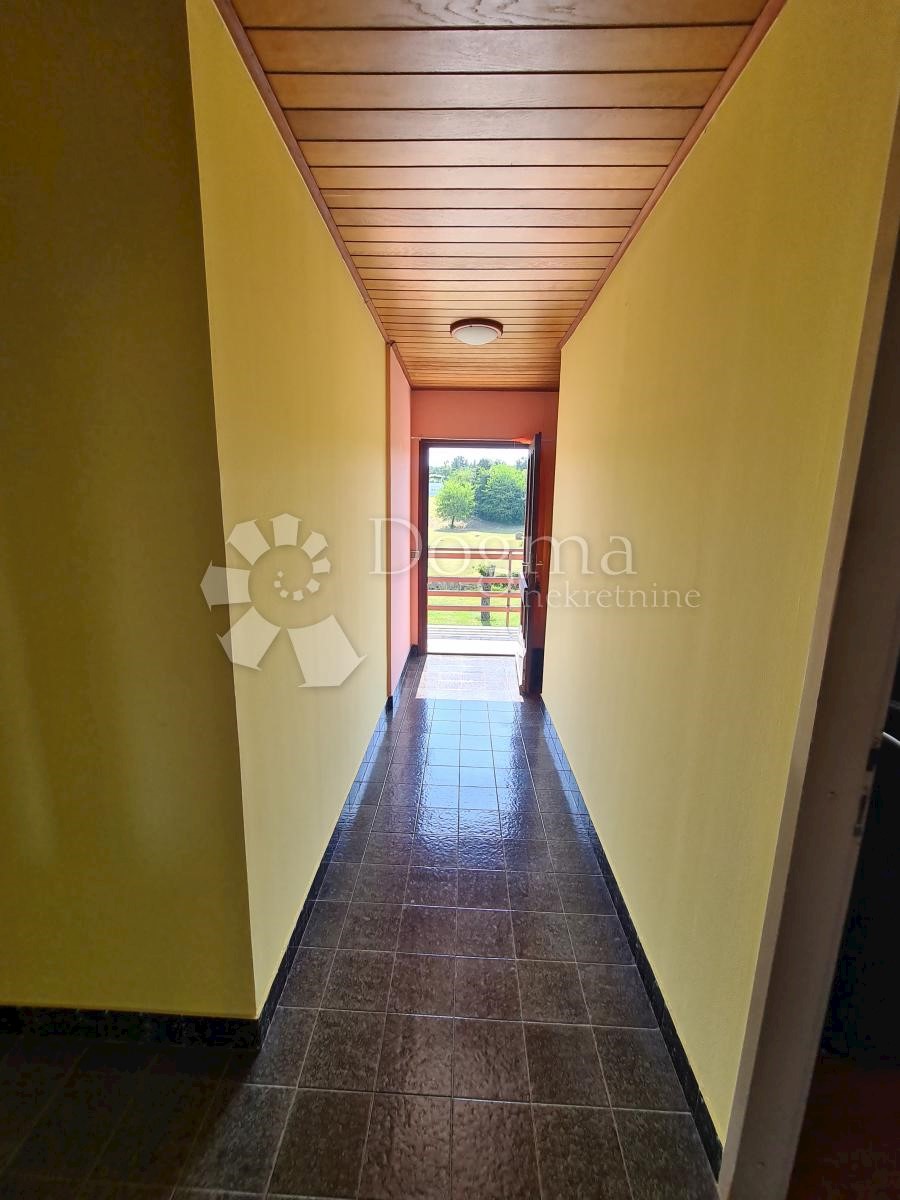 Casa Lovrin, Pazin - Okolica, 180m2