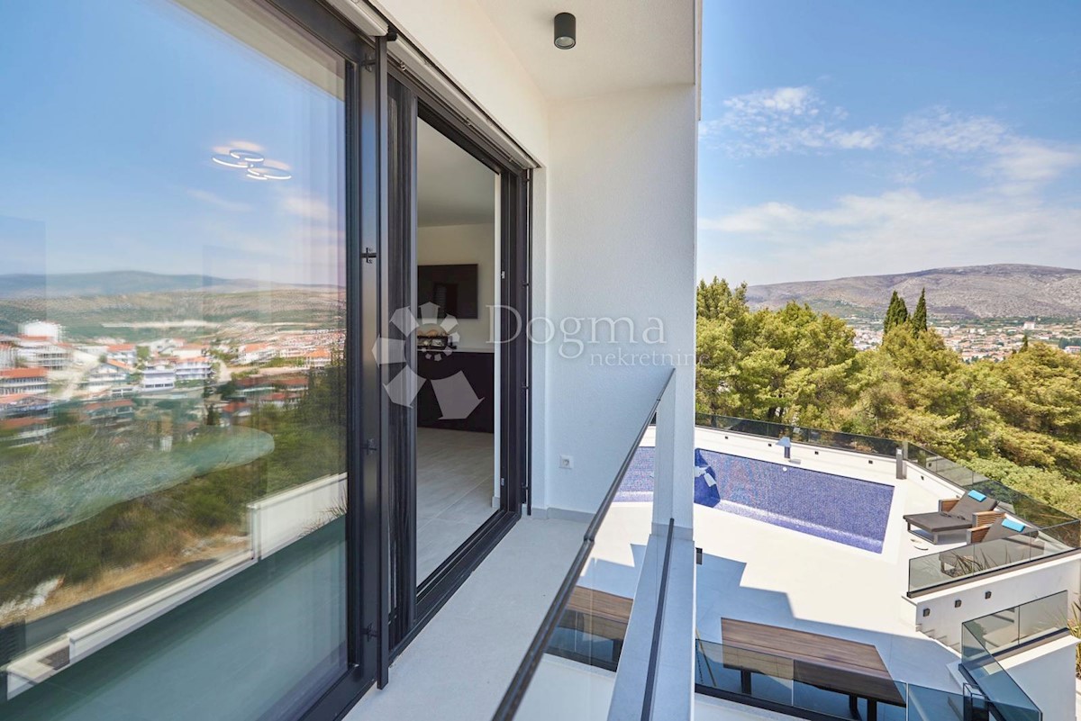 Casa Trogir, 370,09m2