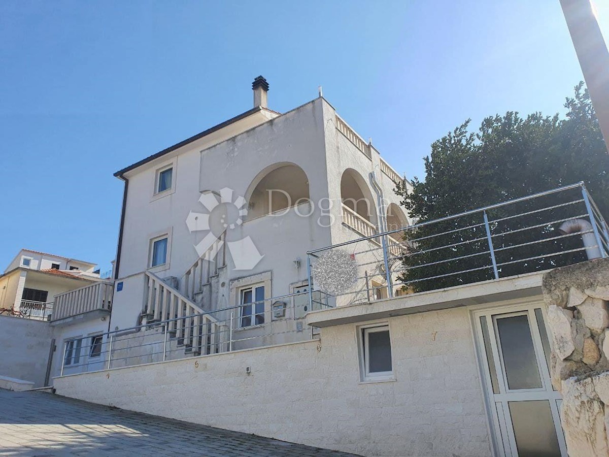 Casa Rogoznica, 263m2