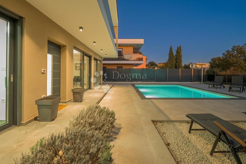 Casa Svetvinčenat, 220m2