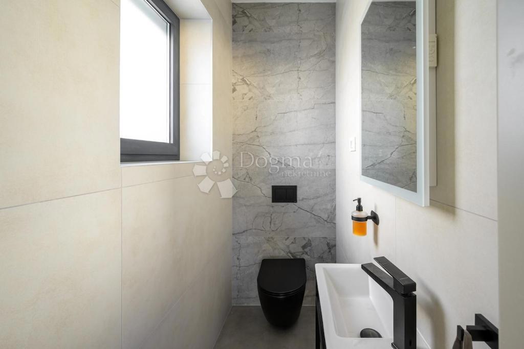 Casa Svetvinčenat, 220m2