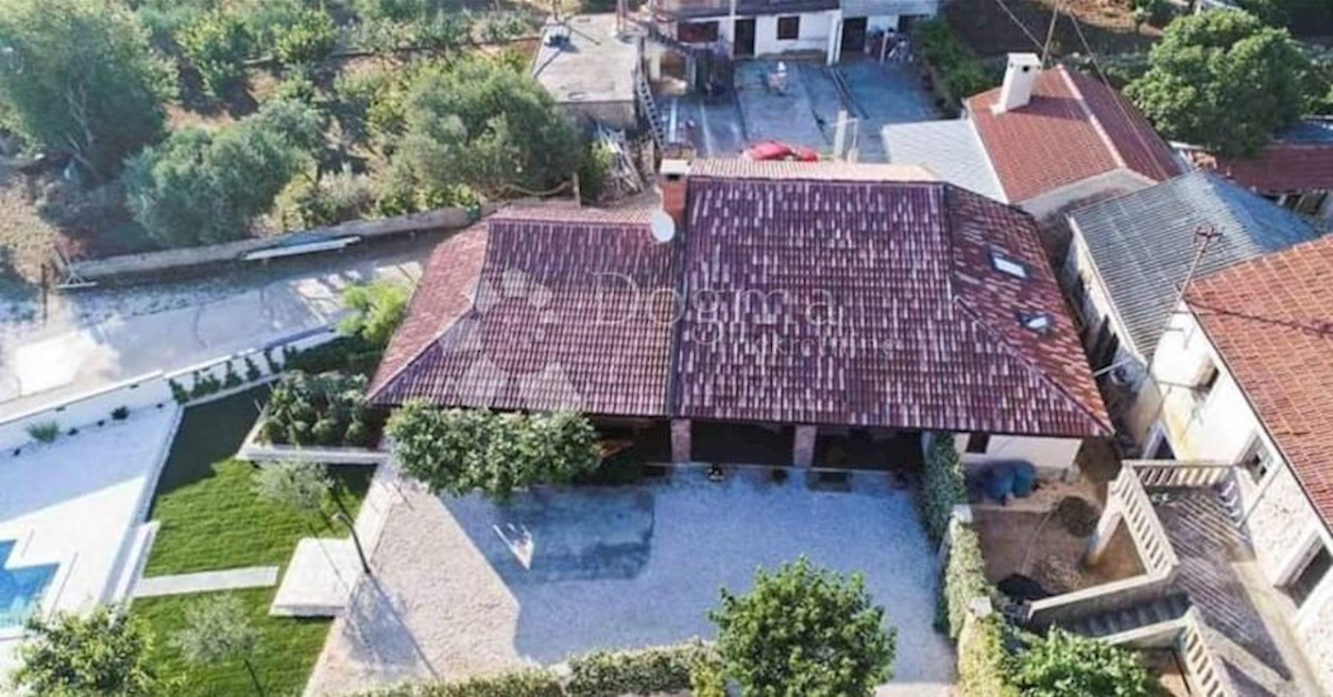 Casa Debeljak, Sukošan, 150m2