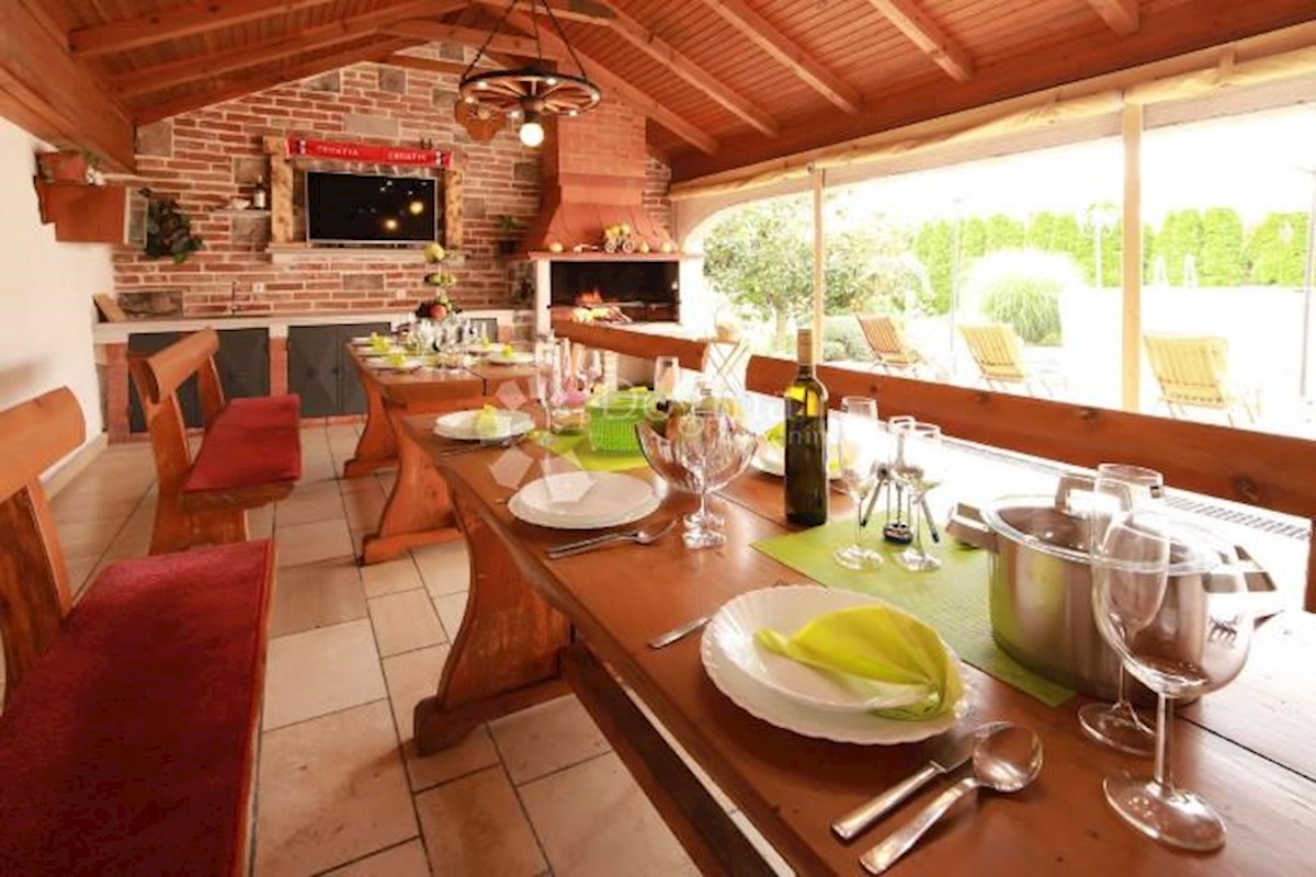 Casa Viškovo, 400m2