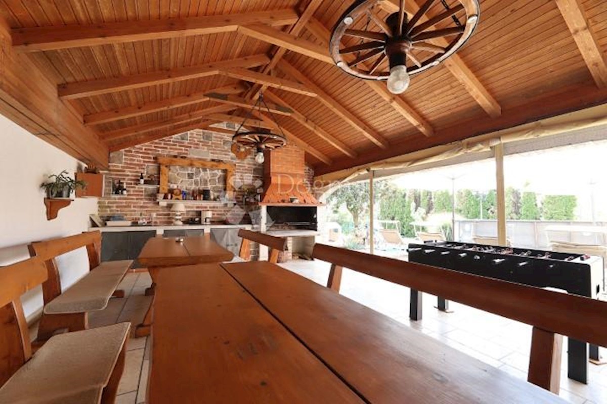 Casa Viškovo, 400m2