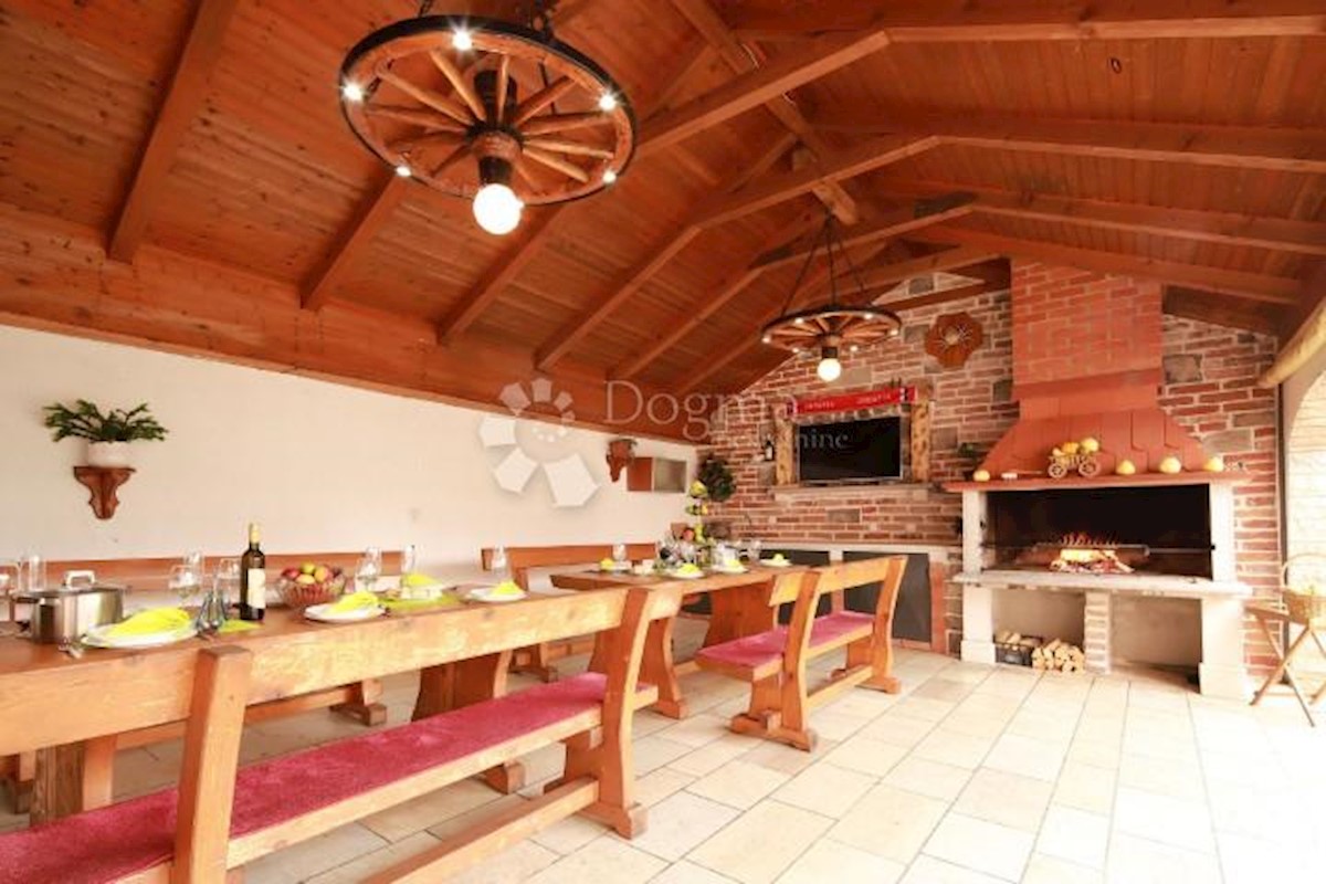 Casa Viškovo, 400m2